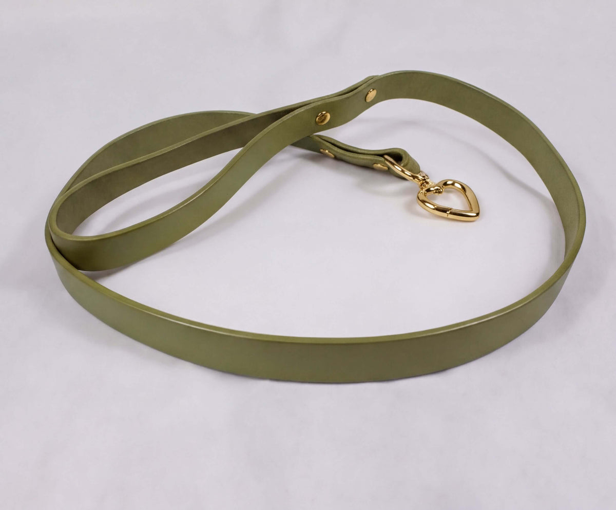 Black BDSM Leather Leash 90 cm – Heart Snap Hook Bondage Lead