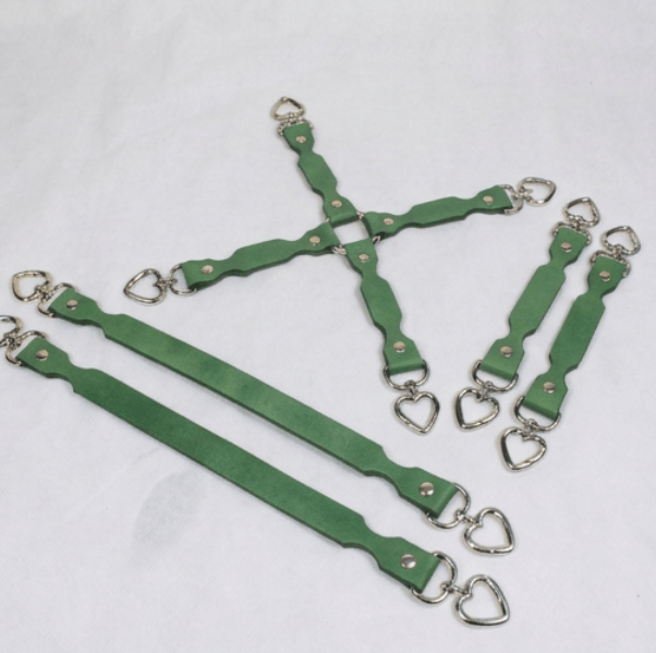 BDSM Restraint Connector Set Green Leather with Heart Rings