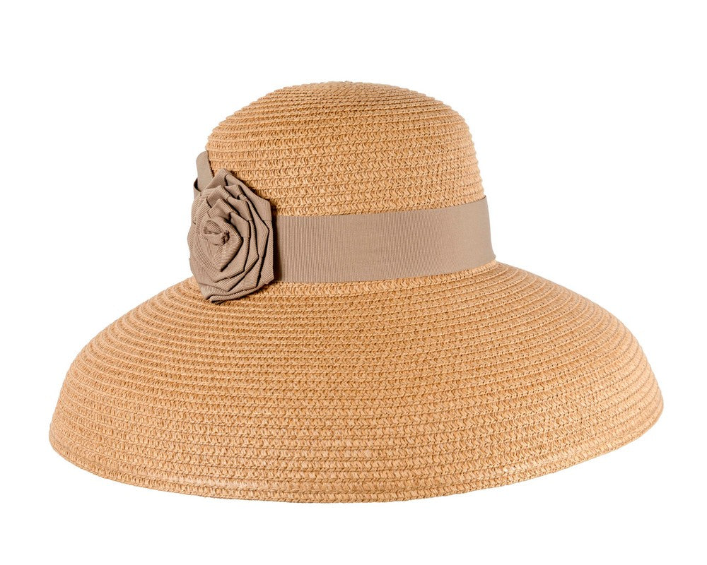 Elegant nude ladies summer beach hat