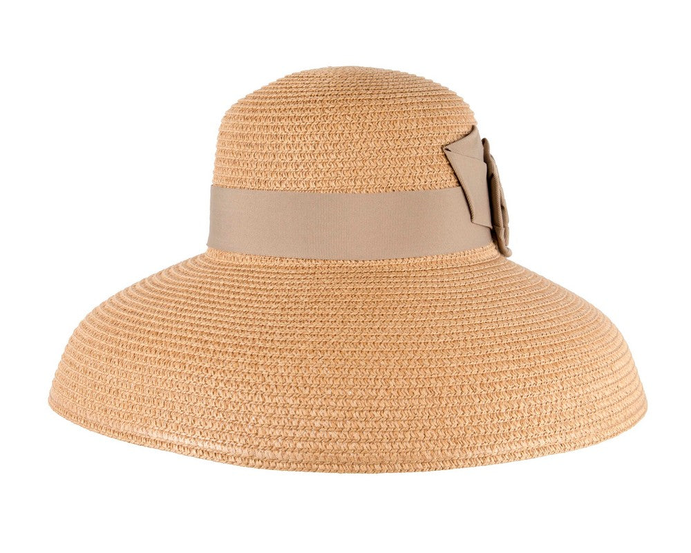 Elegant nude ladies summer beach hat