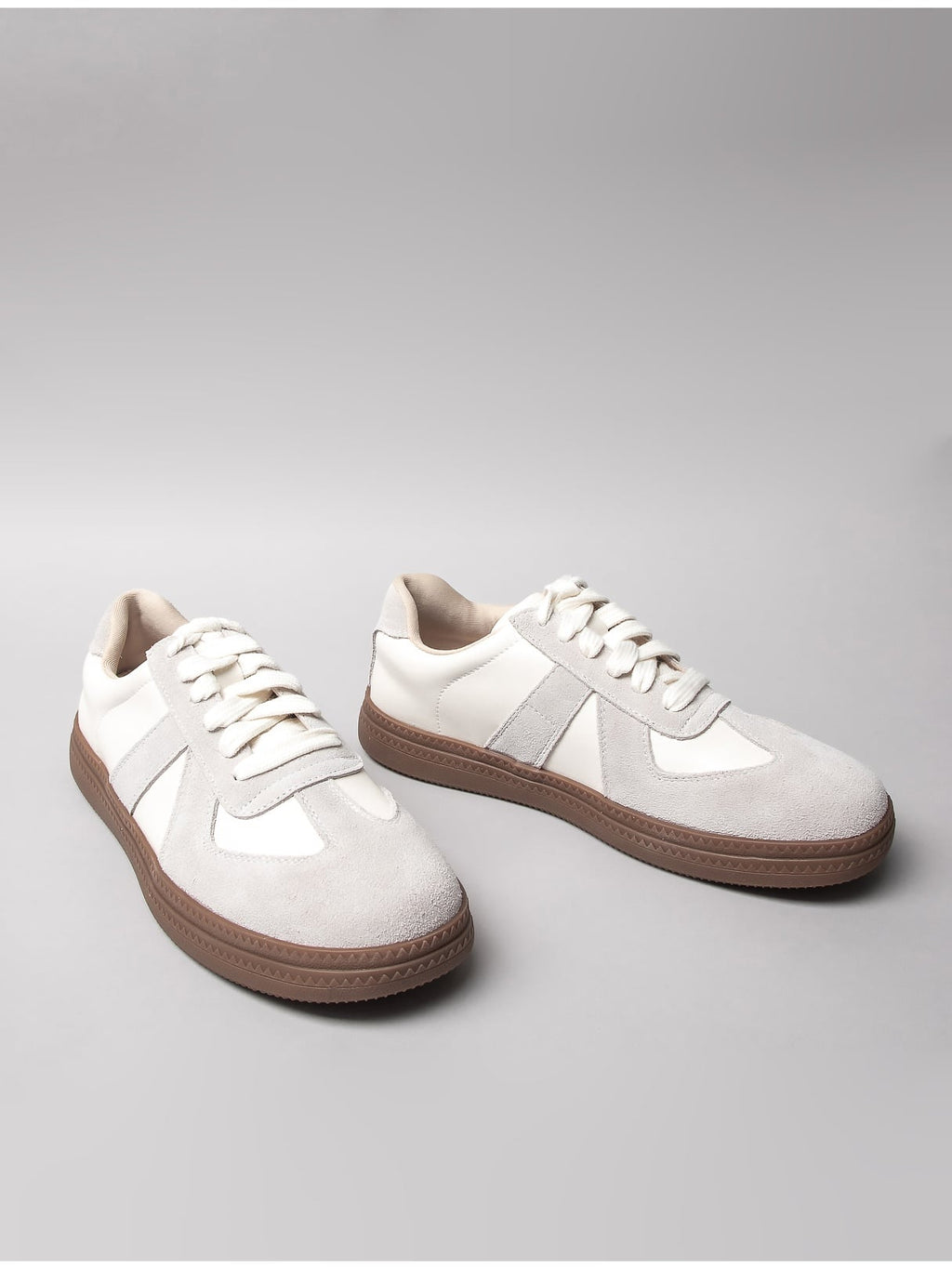 leather casual shoes