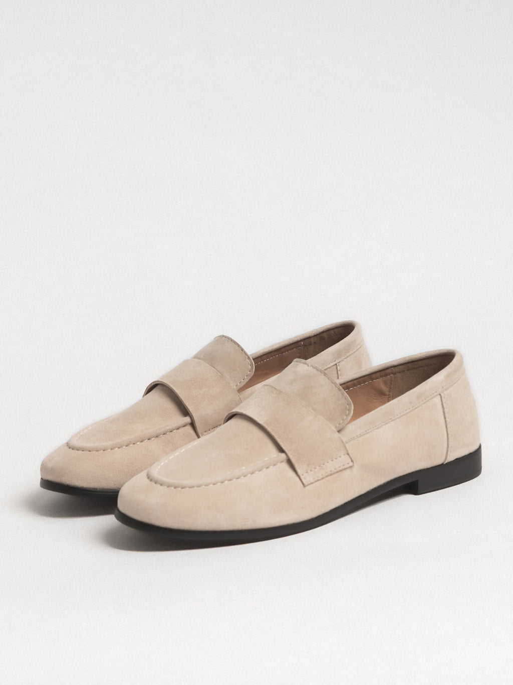 Women's leather shoes