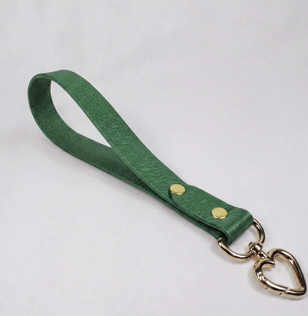 Green Mini BDSM Leather Leash – Heart Snap Hook Bondage Lead