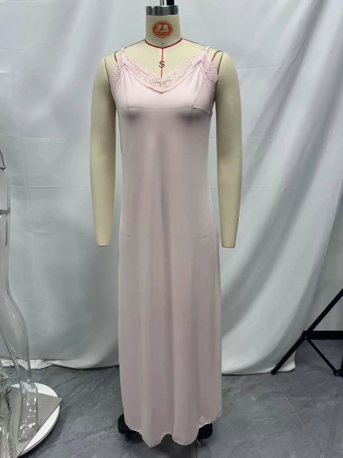 Spring/Summer Sexy Spaghetti Strap Long Lace Nightgown Solid Color 2025 Trendy Women's Sleepwear Dress
