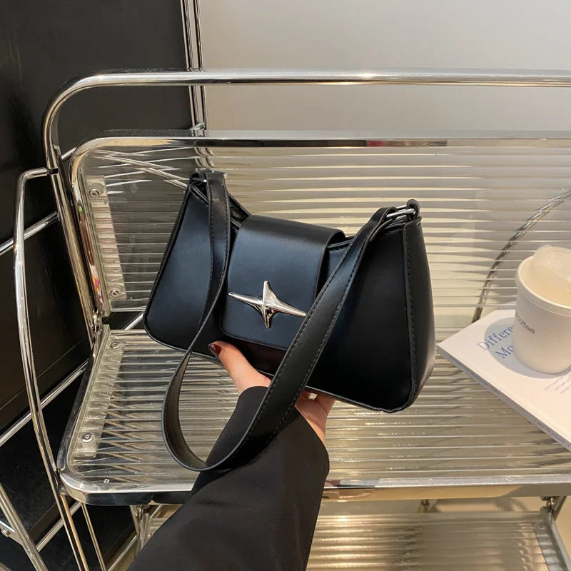 Vintage Shoulder Bags Small Purse for Women Classic PU Leather Shoulder Bag Ladies Underarm Handbag Fashionable Crossbody Bag